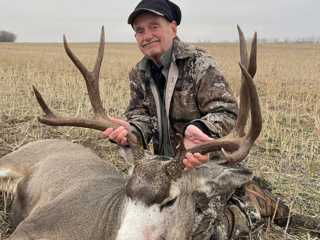 deer hunting alberta canada northern lights outfitting