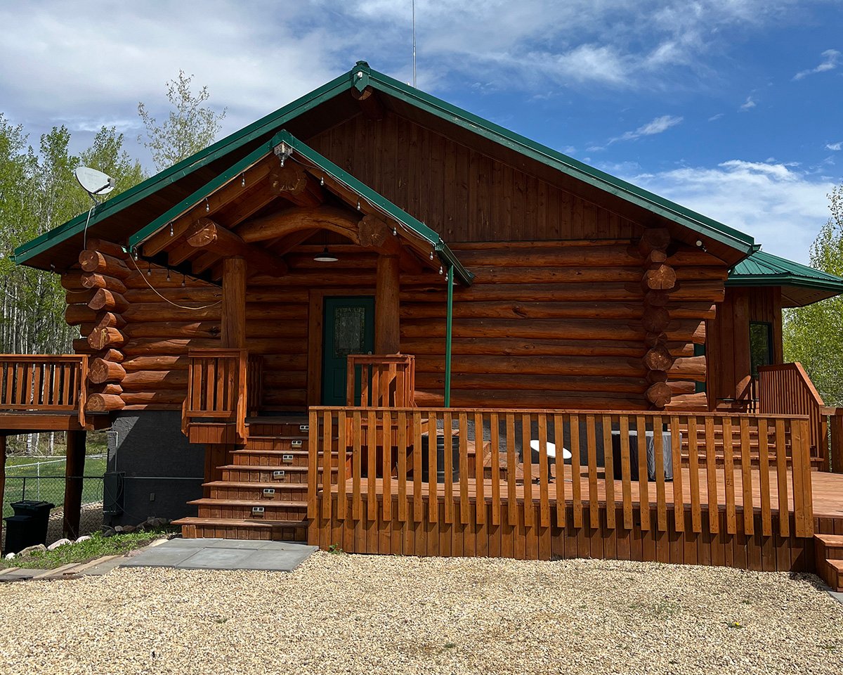 Northern Lights Pembina River Lodge